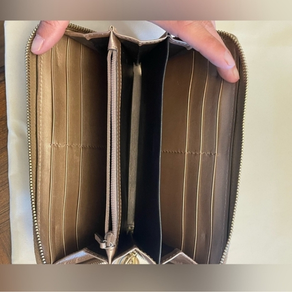 Gucci Guccissima Wallet - Picture 7 of 11